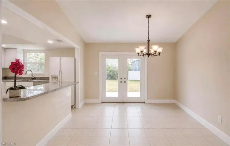 528 Sw 25th Ter, Cape Coral, Florida 33914