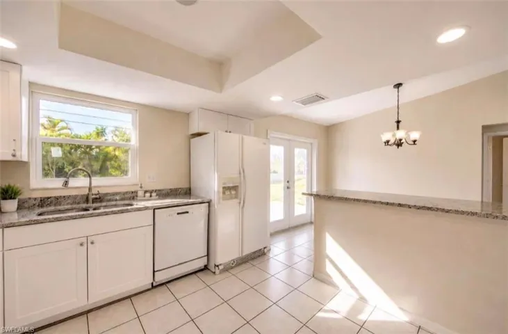 528 Sw 25th Ter, Cape Coral, Florida 33914