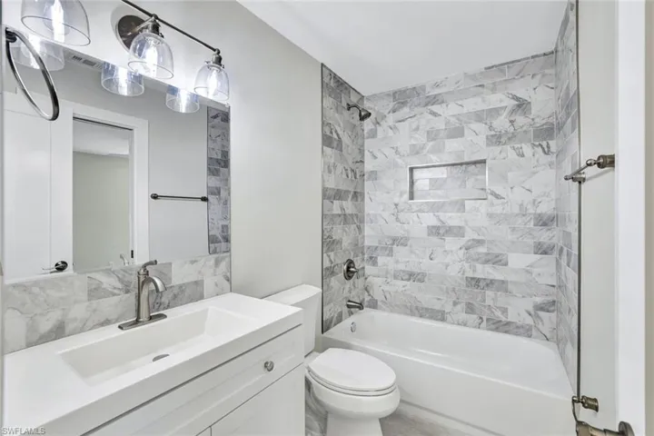 265 Georgetown Blvd 60, Naples, Florida 34112