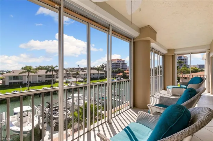 Electric shutters to protect your paradise
