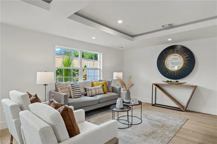 3489 Seagrape Ave, Naples, Florida 34104