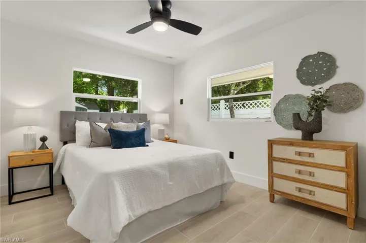3489 Seagrape Ave, Naples, Florida 34104