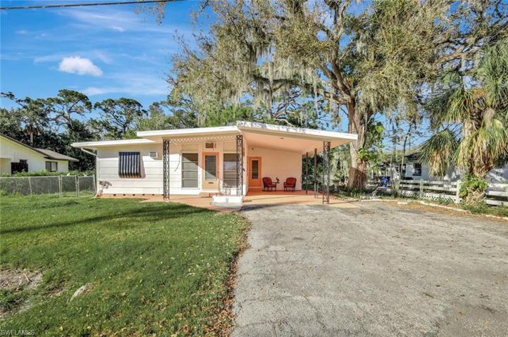 1802  Marilyn  DR, North Fort Myers, FL 33917