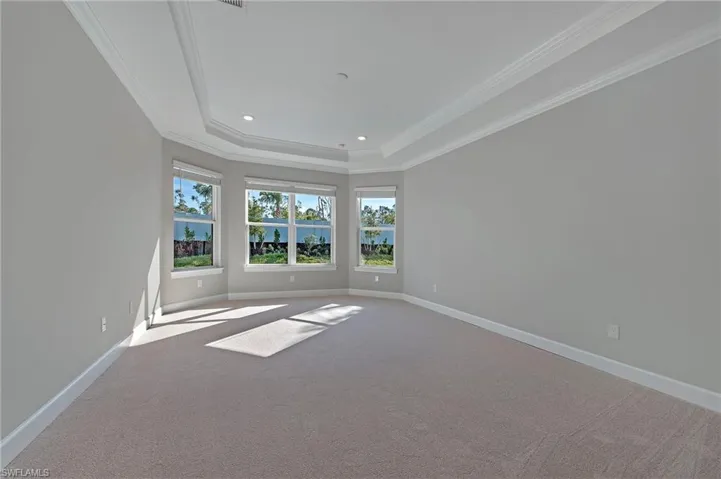 Ceiling fan has been installed since pictures were taken.