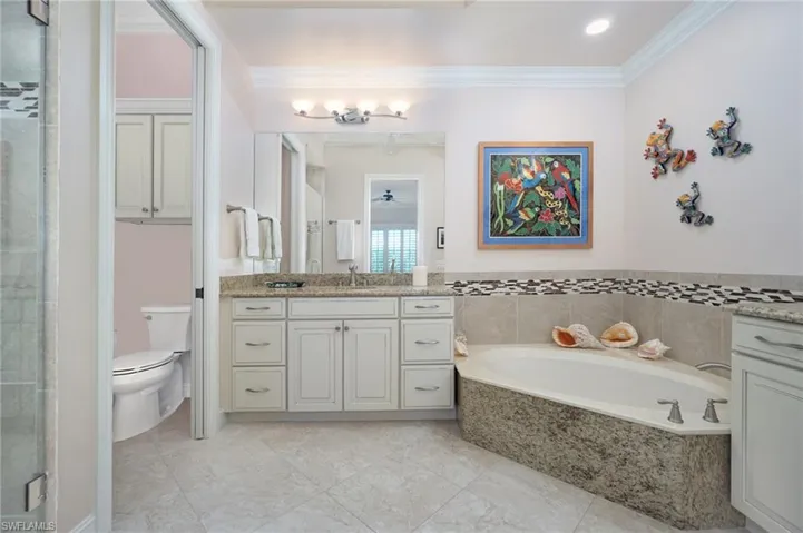 795 Bentwater Cir # 204, Naples Fl 34108