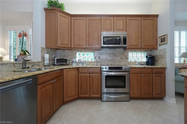 795 Bentwater Cir # 204, Naples Fl 34108