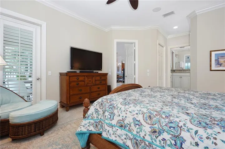 795 Bentwater Cir # 204, Naples Fl 34108