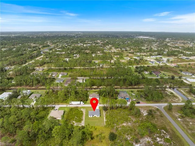 Birds eye view of property