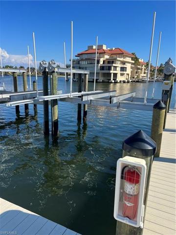 4450  Gulf Shore N BLVD, NAPLES, FL 34103