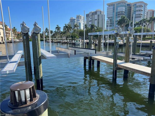 4450  Gulf Shore N BLVD, NAPLES, FL 34103