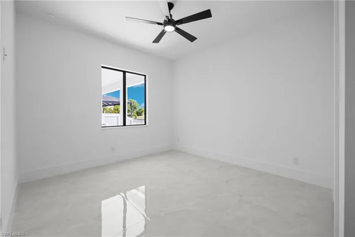 2318 SW 16th TER, CAPE CORAL FL 33991