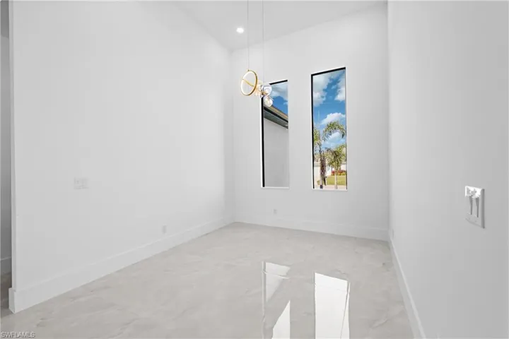 2318 SW 16th TER, CAPE CORAL FL 33991