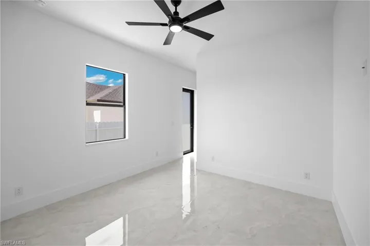 2318 SW 16th TER, CAPE CORAL FL 33991