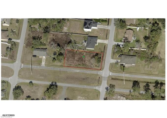 1706  3RD  AVE, DE LAND, FL 32724