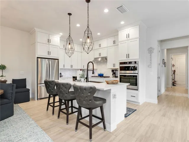 8958 Saint Lucia Dr, Naples, Florida 34114