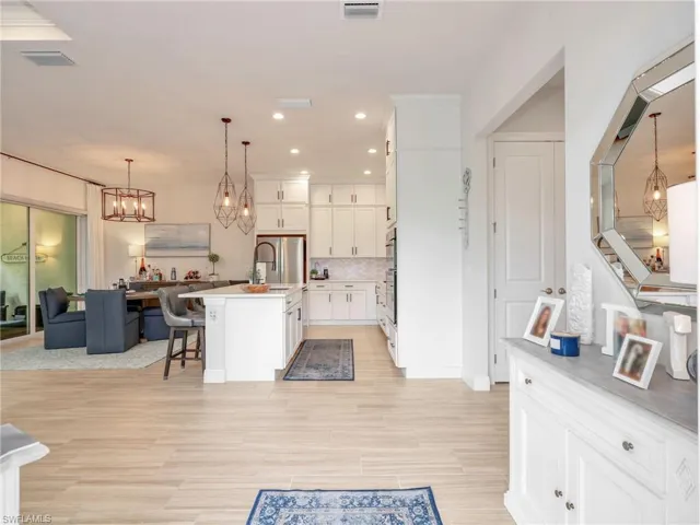 8958 Saint Lucia Dr, Naples, Florida 34114