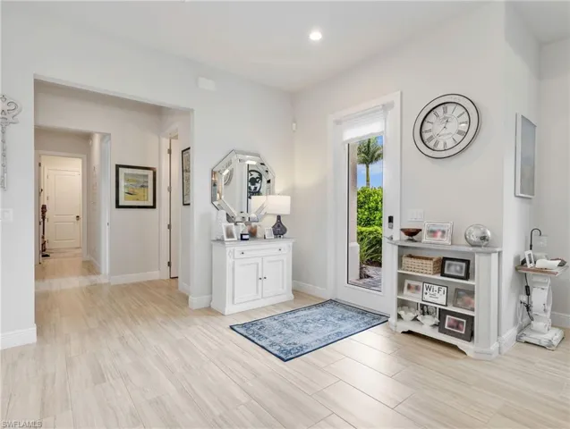 8958 Saint Lucia Dr, Naples, Florida 34114