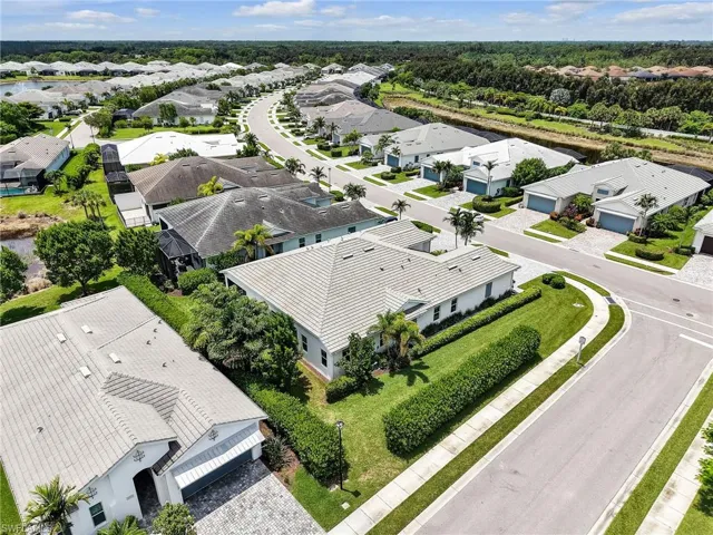 8958 Saint Lucia Dr, Naples, Florida 34114