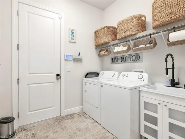 8958 Saint Lucia Dr, Naples, Florida 34114