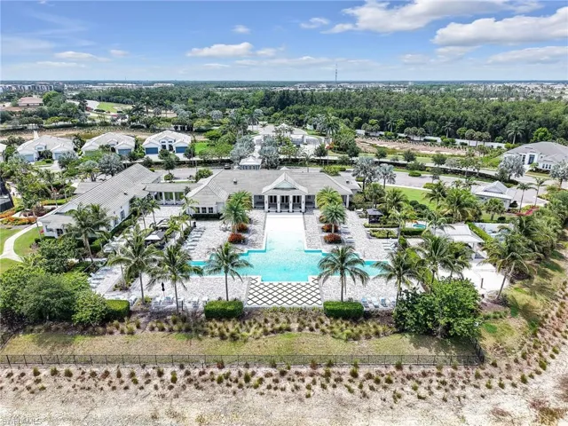 8958 Saint Lucia Dr, Naples, Florida 34114