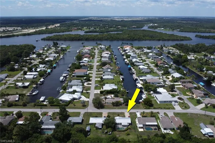 12207 De Moya Dr, Fort Myers, Florida 33905