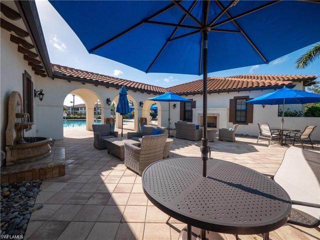 Community Amenities Seating Area with Fountain and Fireplace