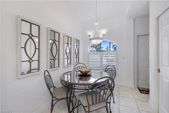 Breakfast room