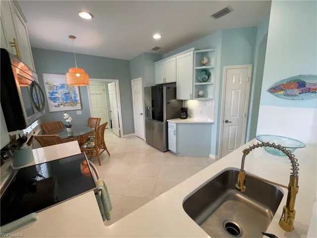 10640  Camarelle  CIR, Fort Myers, FL 33913