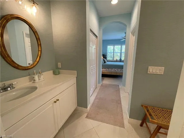 10640  Camarelle  CIR, Fort Myers, FL 33913