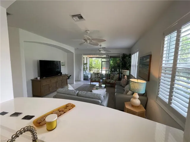 10640  Camarelle  CIR, Fort Myers, FL 33913