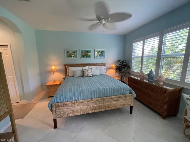 10640  Camarelle  CIR, Fort Myers, FL 33913