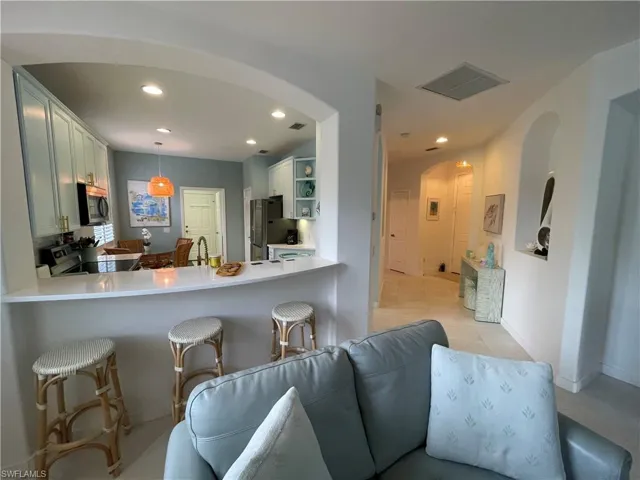 10640  Camarelle  CIR, Fort Myers, FL 33913
