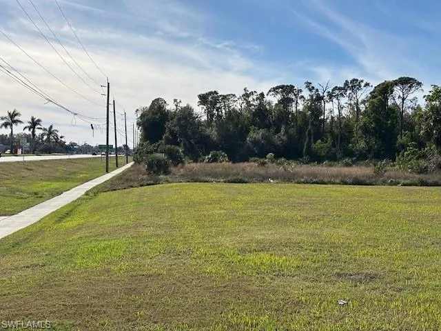 Access Undetermined Us 41, Fort Myers, Florida 33908