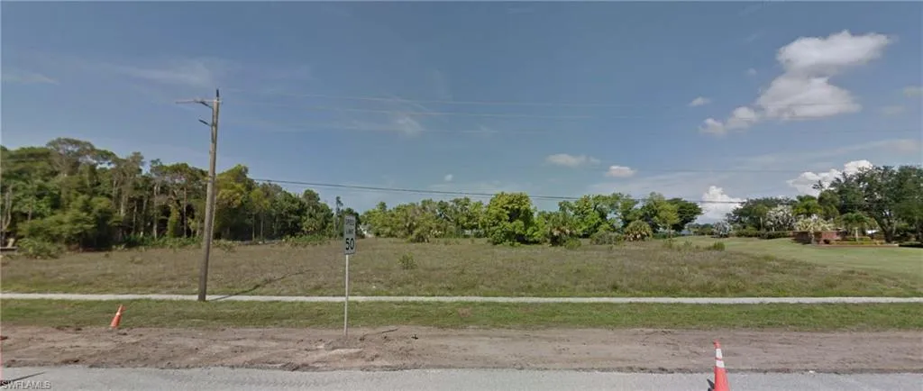 Access Undetermined Us 41, Fort Myers, Florida 33908