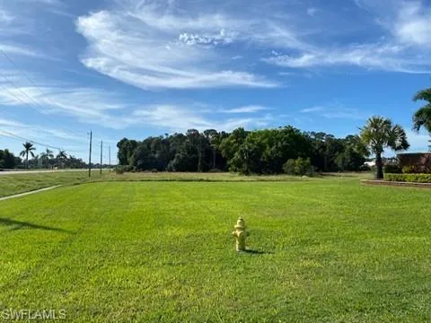 Access Undetermined Us 41, Fort Myers, Florida 33908