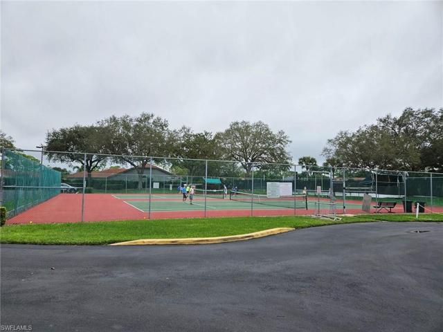 Berkshre Lakes tennis/pickleball courts