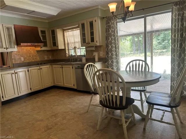 4756  Skates  CIR, Fort Myers, FL 33905
