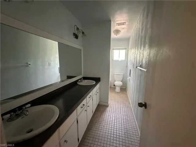 4756  Skates  CIR, Fort Myers, FL 33905