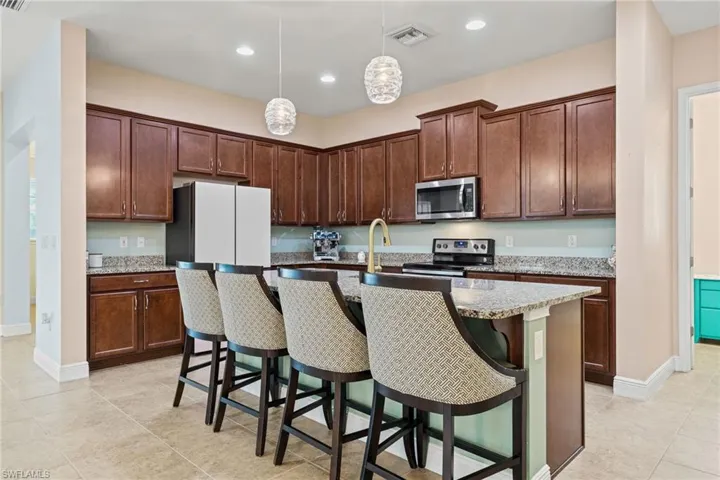 3624 Pilot Cir, Naples, Florida 34120
