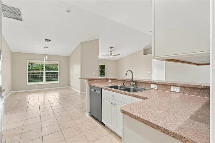 1138 Nw 15th Ter, Cape Coral, Florida 33993
