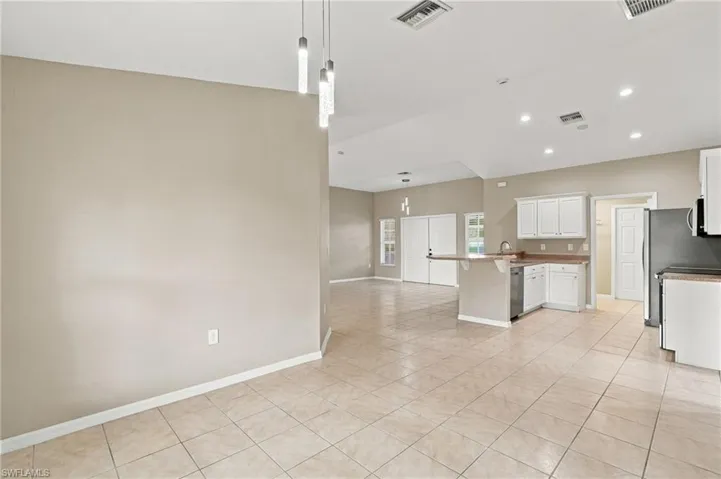 1138 Nw 15th Ter, Cape Coral, Florida 33993
