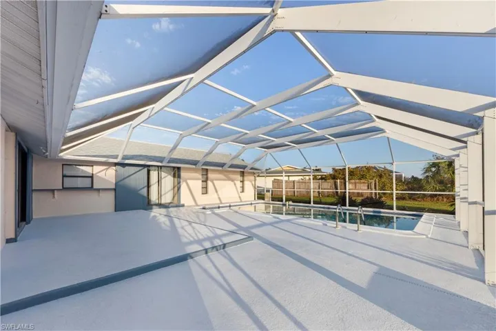 View of patio / terrace with glass enclosure