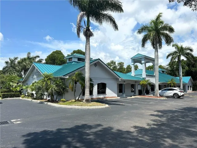 12840  Tamiami N TRL, Naples, FL 34110