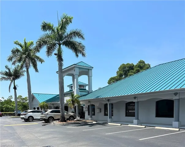 12840  Tamiami N TRL, Naples, FL 34110