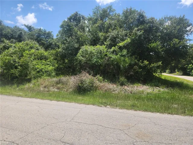 1900 Robert Ave, Lehigh Acres, Florida 33972