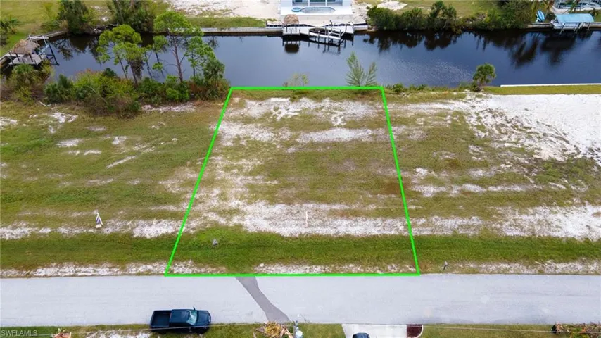 2335 Nw 35th Ave, Cape Coral Fl 33993