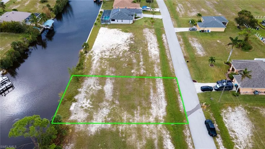2335 Nw 35th Ave, Cape Coral Fl 33993