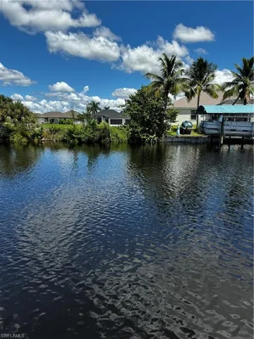2335 Nw 35th Ave, Cape Coral Fl 33993