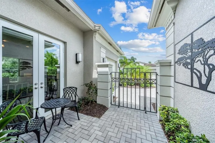 28506  Wharton  DR, Bonita Springs, FL 34135