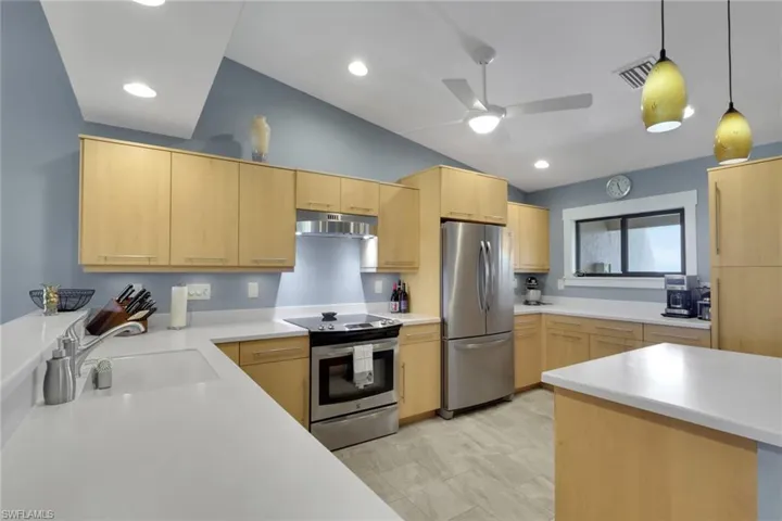 5376 Fox Hollow Dr 711, Naples, Florida 34104